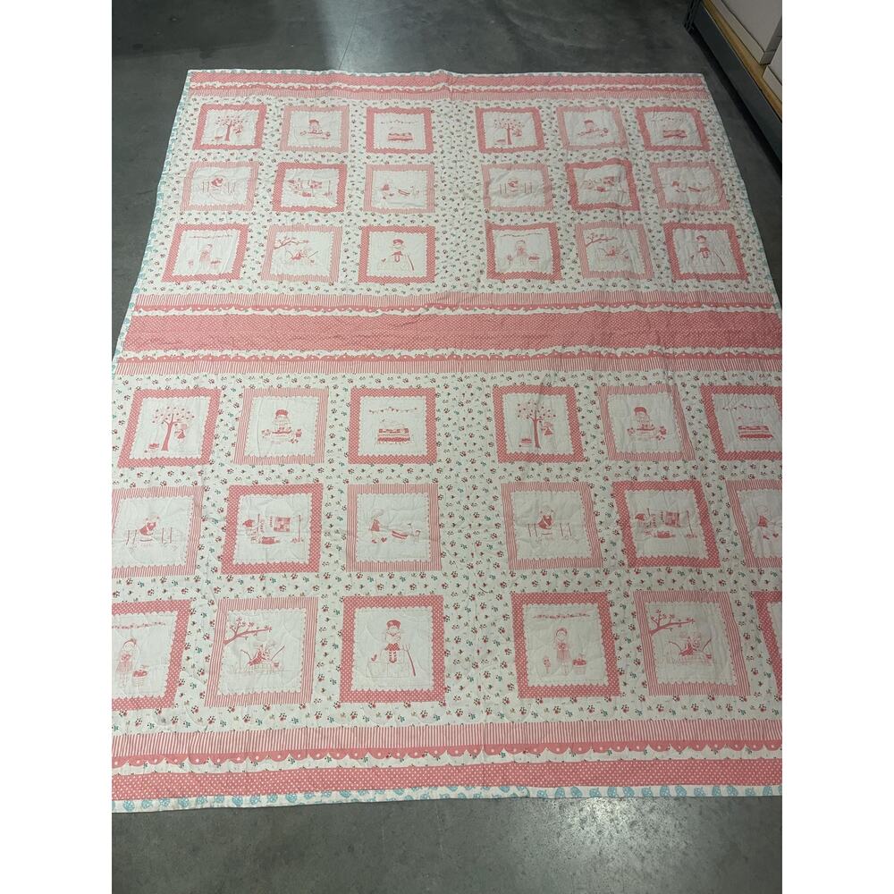 Riley Blake The Good Life Quilt, White-Pink, Blanket, Floral Design, Kids Room